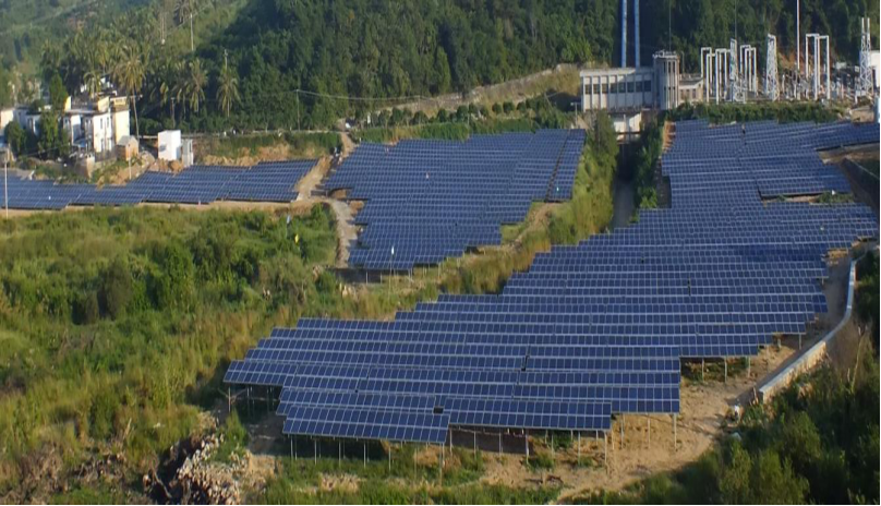 大型地面并網(wǎng)光伏發(fā)電項(xiàng)目 (2)